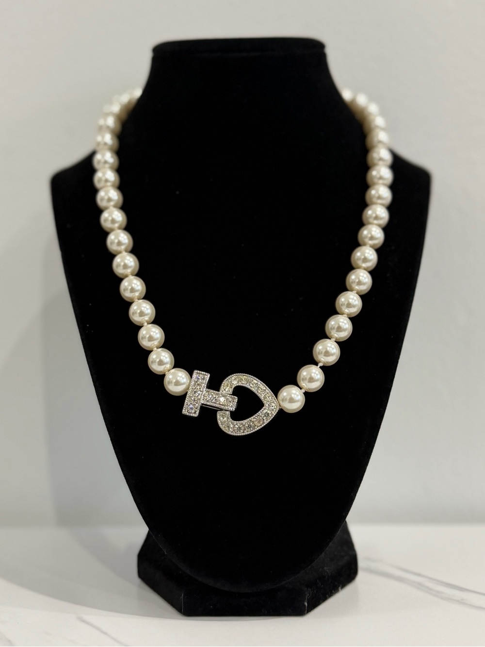 Pearl Necklace with Rhinestone Heart